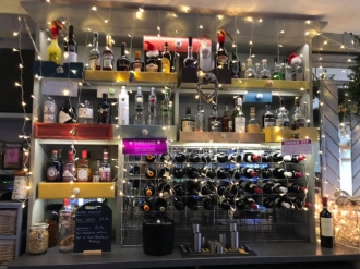 rustic wine bar gallery image 4
